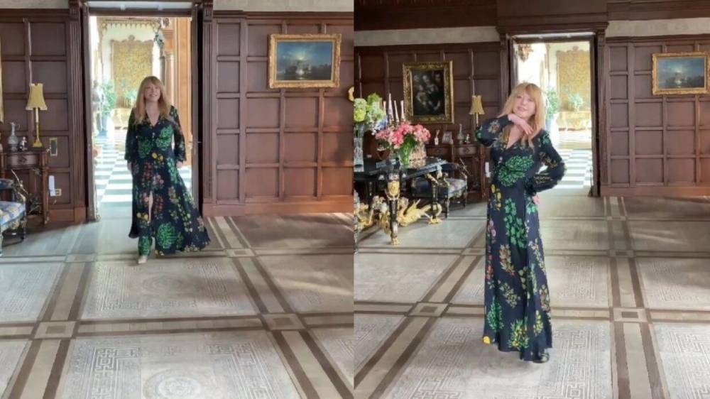 Алла Пугачева - Максим Галкин - Галкин запечатлел счастливую именинницу Пугачеву в летящем платье - riafan.ru - Москва