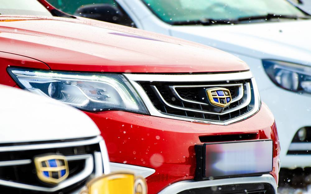 Geely подняла цены сразу на три модели - zr.ru