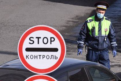 В Москве нарушившего самоизоляцию водителя задержали за взятку сотруднику ГИБДД - lenta.ru - Москва - Россия