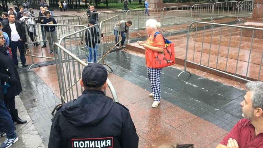 Виталий Милонов - Константин Чуйченко - Милонов призвал раскрывать личности провокаторов беспорядков в тюрьмах и на улицах - vestirossii.com - Россия - Иркутская обл. - Ангарск