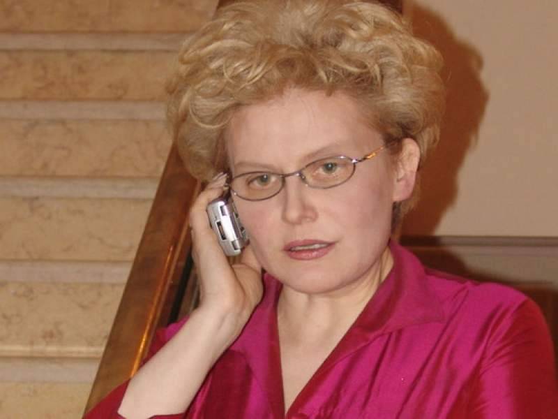 Елена Малышева - Елена Малышева назвала коронавирус "прекрасным" - dayonline.ru