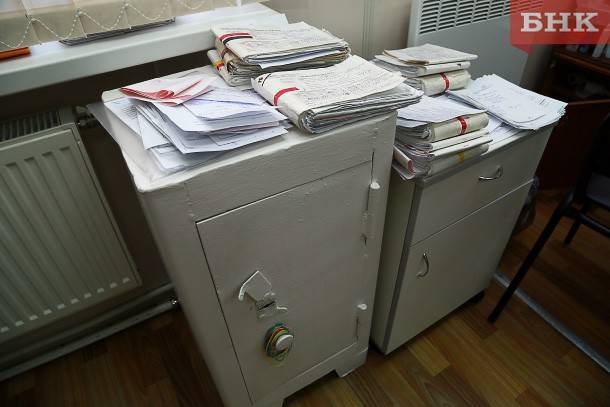 Виктор Бобыря - В Коми под наблюдением медиков 3783 человека, контактировавших с зараженными COVD-19 - bnkomi.ru - респ. Коми