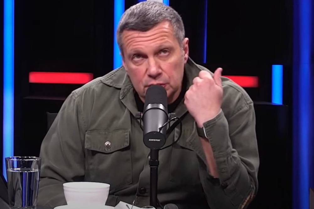 Владимир Соловьев - Василий Уткин - «Я в бешенстве»: Соловьев наорал на подчиненных во время эфира - mk.ru