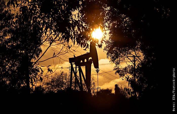 Brent подорожала почти на 4% до $28,77 за баррель - interfax.ru - Москва - США - Лондон - Нью-Йорк