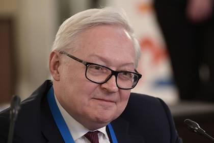 Дмитрий Медведев - Сергей Рябков - Барак Обама - Россия рассказала о реакции США на предложение продлить ракетный договор - lenta.ru - Россия - США