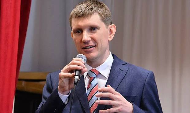 Владимир Путин - Михаил Мишустин - Максим Решетников - Михаил Мишустин сделал выговор главе Минэкономразвития из-за отказа банков выдавать нулевые займы малому бизнесу - og.ru
