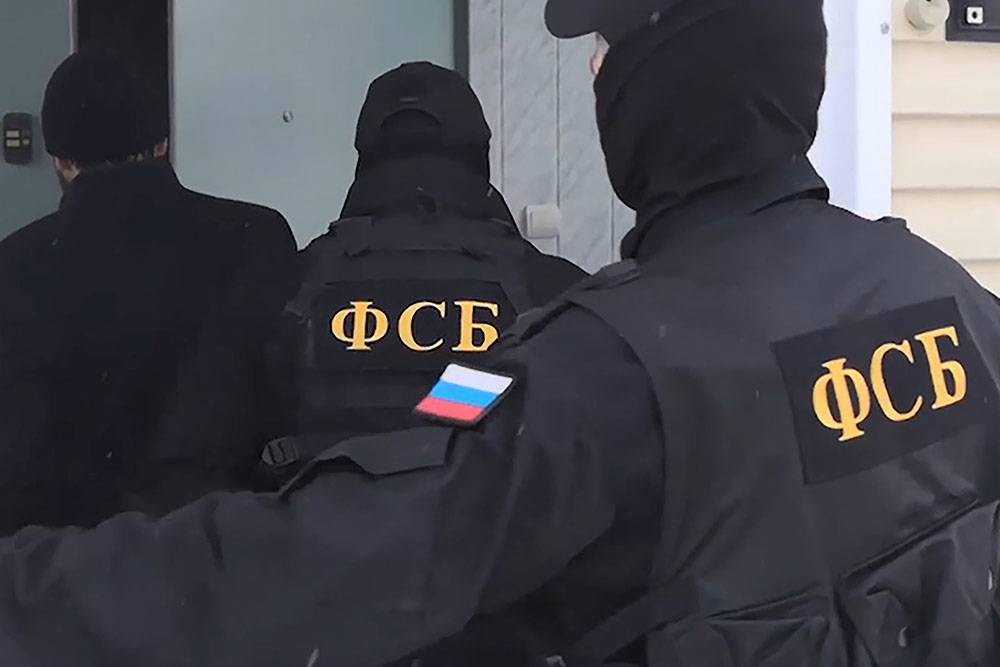 ФСБ сообщила о задержании подростка, готовившего нападение на школу в Красноярске - rtvi.com - Саратов - Красноярск