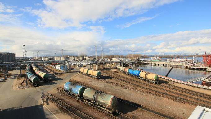 "Петербургский нефтяной терминал" увеличил перевалку нефтепродуктов на 29% - piter.tv - Петербурга