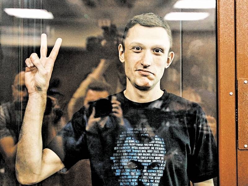 Константин Котов - "Позор": свидетелям обвинения по делу Котова "отшибло память" - sobesednik.ru