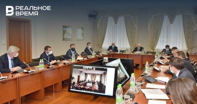 В Татарстане могут направить запасы фонда ОМС на поддержку больниц в период эпидемии коронавируса - realnoevremya.ru - респ. Татарстан
