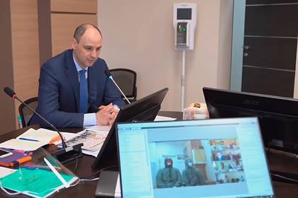 Денис Паслер - Борющимся с коронавирусом российским врачам подарили квартиры - lenta.ru - Оренбургская обл.