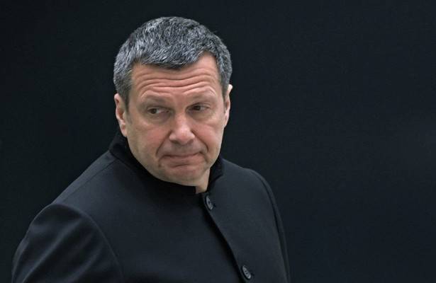Владимир Соловьев - Василий Уткин - Россияне возмутились словами Соловьева о весе и ориентации Уткина - newtvnews.ru