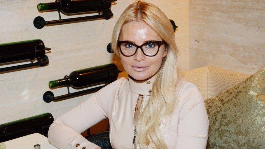 Дана Борисова - Нарушившая самоизоляцию Дана Борисова подстроила нападение на себя - 5-tv.ru