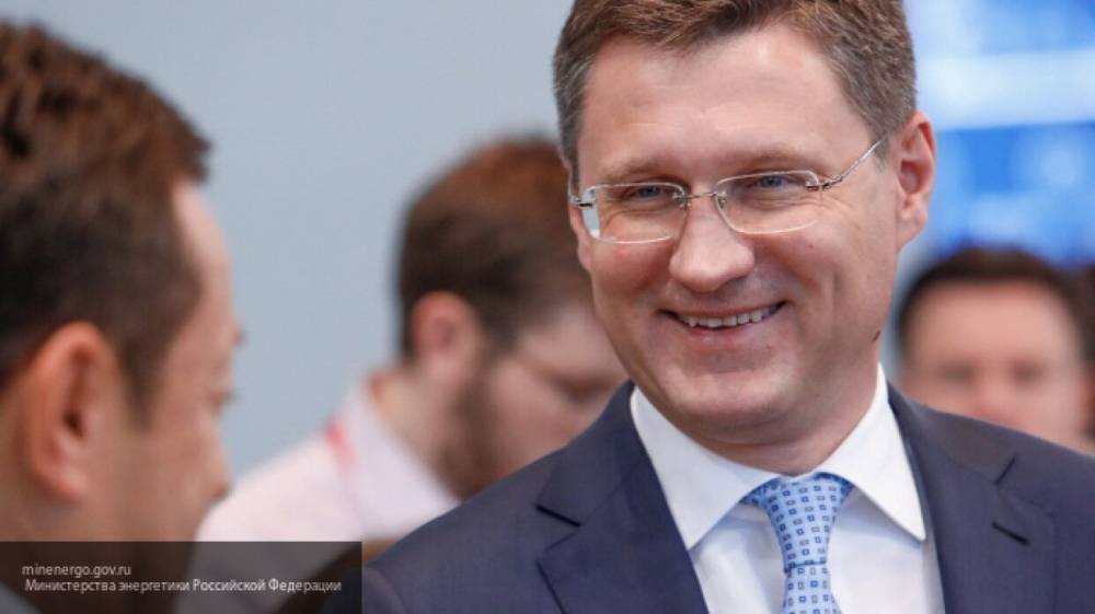 Александр Новак - Абдель Азиз - Министры энергетики РФ и Саудовской Аравии обсудили сделку ОПЕК+ - polit.info - Москва - Россия - Саудовская Аравия