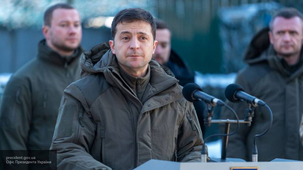 Владимир Зеленский - Михаил Погребинский - Юлия Тимошенко - Политолог Погребинский предсказал побег Зеленского при срыве сделки с МВФ - politexpert.net - Украина