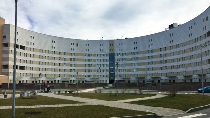 Александр Беглов - В Петербурге стоимость лечения тяжелых пациентов с COVID-19 выросло на 100 тысяч рублей - piter.tv - Санкт-Петербург