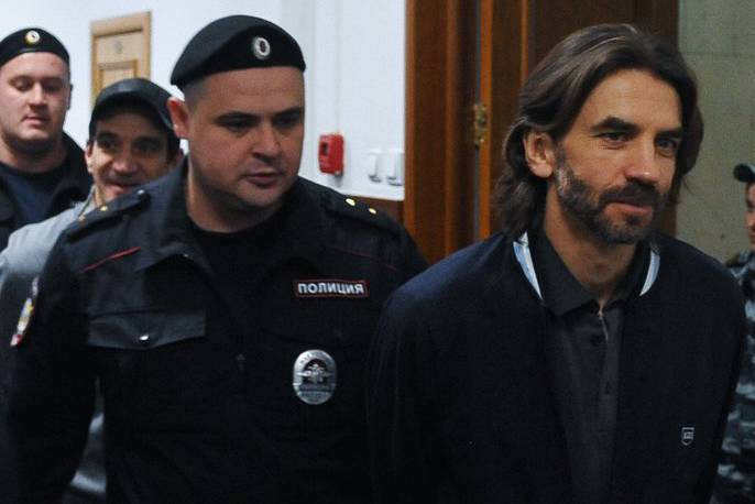 Александр Вершинин - Михаил Абызов - Адвоката Абызова заподозрили в мошенничестве в особо крупном размере - vm.ru - Россия