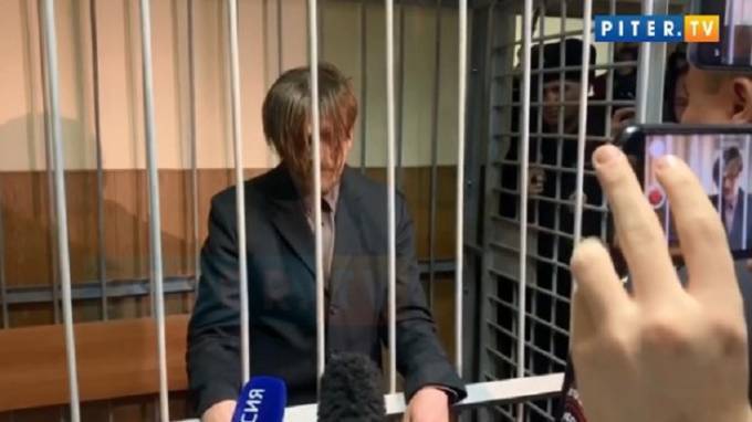 Подозреваемого в насилии над дочерью жителя Химози проверяют на вменяемость - piter.tv - Ленинградская обл.