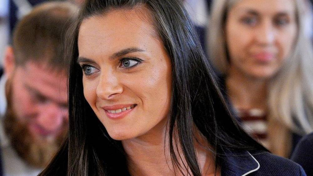 Елена Исинбаева - Исинбаева поразила подписчиков кардинальной сменой имиджа - riafan.ru - Москва - Россия