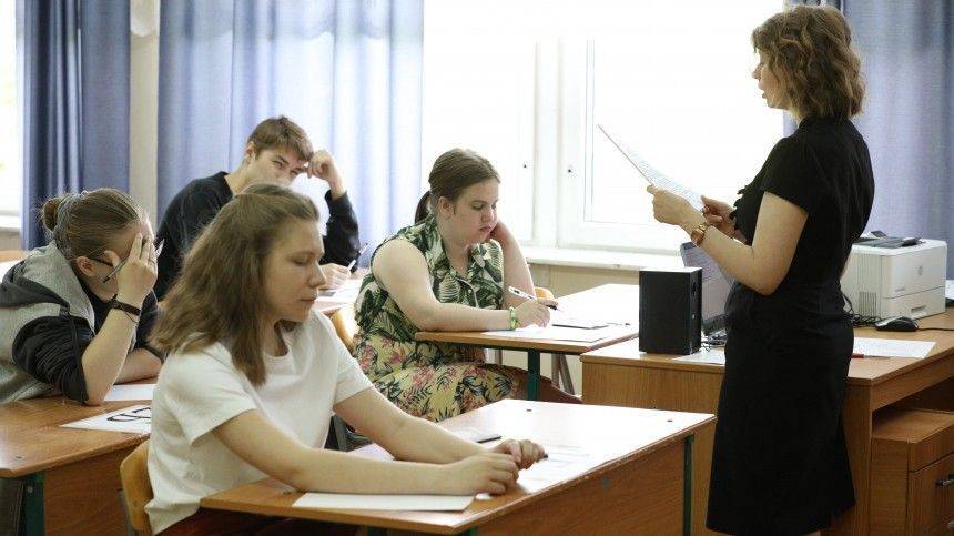 Сергей Кравцов - Проверочные работы в российских школах перенесли на осень - 5-tv.ru - Россия