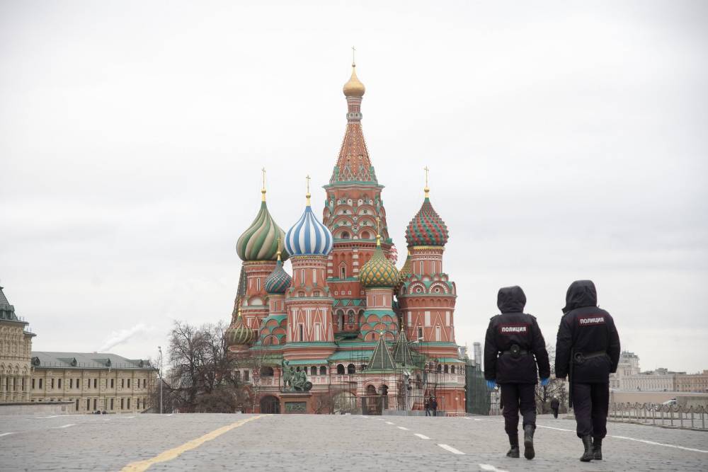 Дмитрий Песков - Кремль: Москва является законодателем по мерам борьбы с коронавирусом - vm.ru - Москва - Россия
