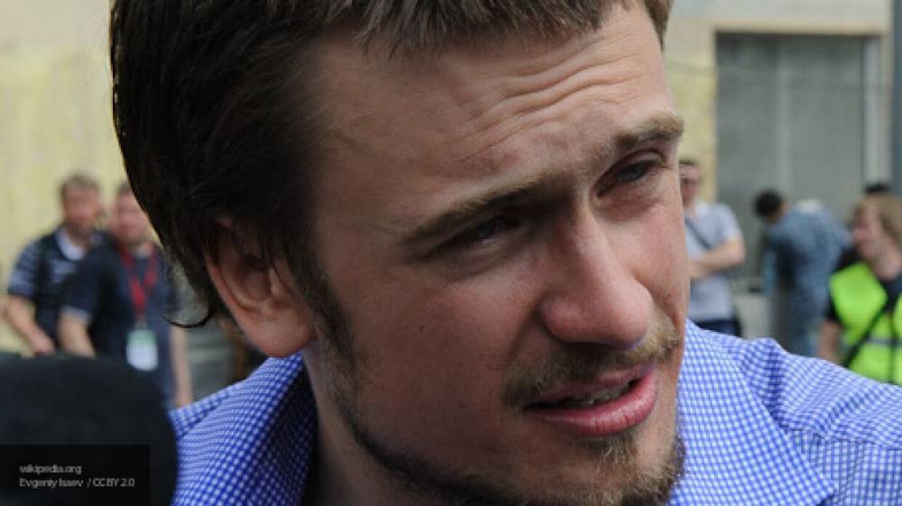 Петр Верзилов - Участника Pussy Riot Верзилова задержали за нарушение самоизоляции и ношение формы полиции - polit.info - Москва - Россия