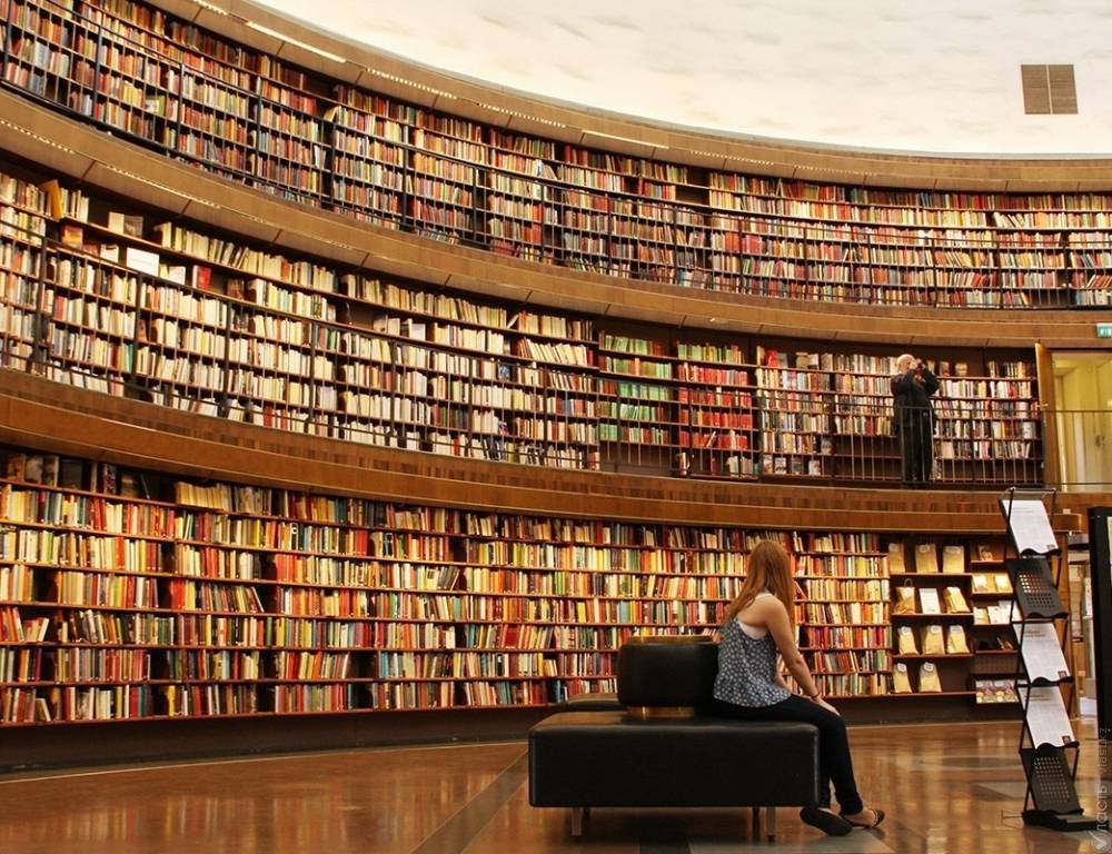 Михаил Мишустин - Сергей Степашин - Потери российских книгоиздателей из-за коронавируса составили 50 млрд рублей - theins.ru - Россия