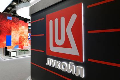 В Европе обвинили российскую компанию в завышении цен на бензин - lenta.ru - Россия - Болгария