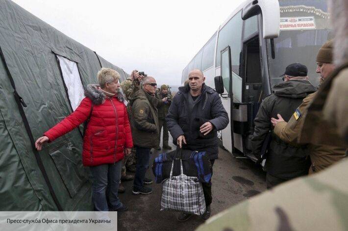 Преступники и дезертиры: от Зеленского требуют объяснить кого вернула Украина при обмен - newsland.com - Украина - Киев - ДНР - Донецк - ЛНР