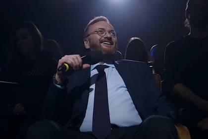 Виталий Милонов - Комики пригласили Милонова в гости и «прожарили» его за ненависть к геям - lenta.ru