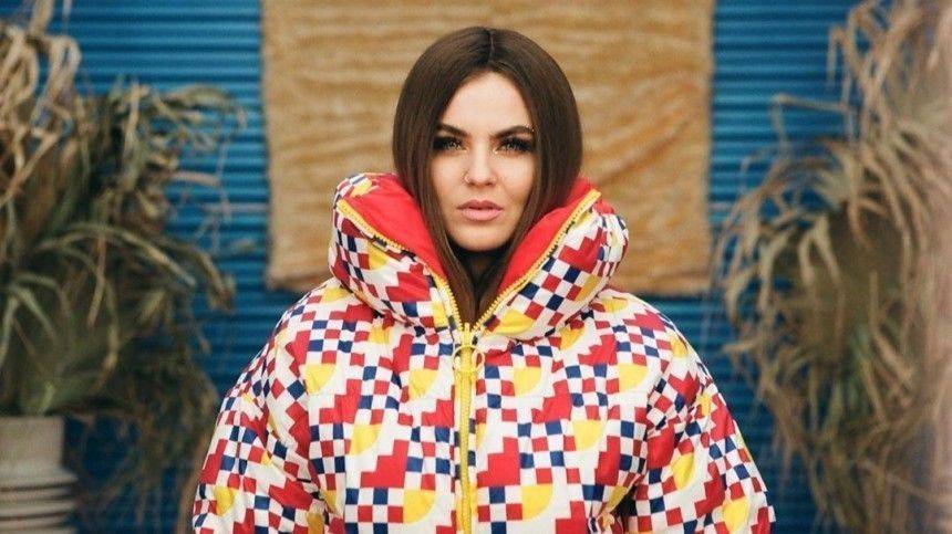 Илья Прусикин - Софья Таюрская - «Жесткий ли Ильич?» — солистка Little Big разоткровенничалась о Прусикине - 5-tv.ru