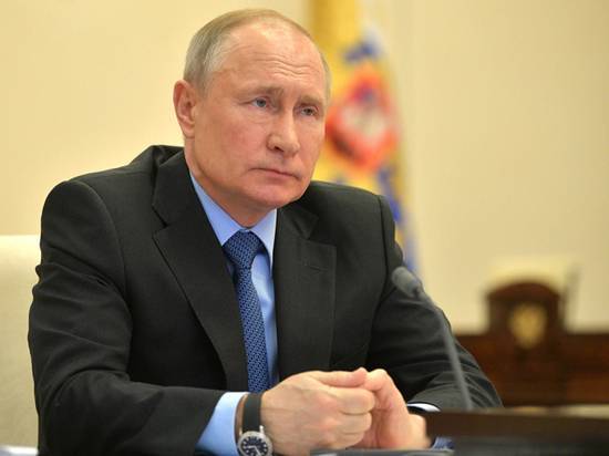 Владимир Путин - Путин заявил, что пик по коронавирусу пока не пройден - newsland.com - Москва - Россия