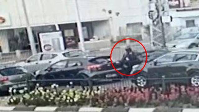 Видео: попытка ликвидации человека на улице в Нетании - vesty.co.il