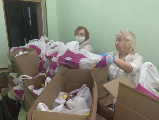 Общественники Сыктывкара подготовили для нуждающихся 150 продуктовых наборов - bnkomi.ru - Россия - респ. Коми - Сыктывкар