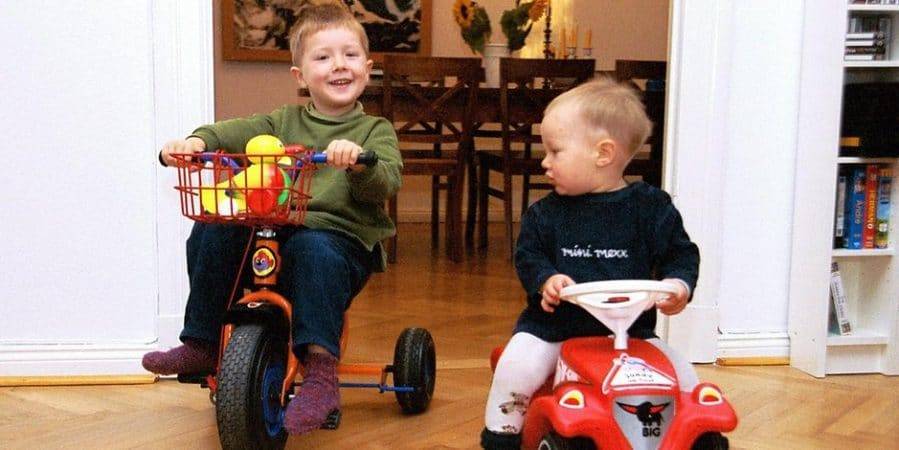 Ребенок бегает и кричит в квартире – соседи угрожают… Правомерно ли это? - germania.one - Германия - Бавария