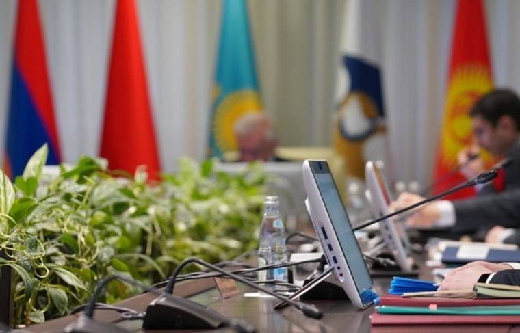Владимир Путин - ЕАЭС обнуляет импортные пошлины на продукты и медтехнику до июля 2020 года - news.ru - Россия