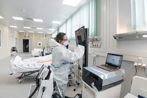 Джонс Хопкинс - Коронавирус: главные события и цифры за сутки на утро 18 апреля - vm.ru - США - Италия - Германия - Испания - Москва