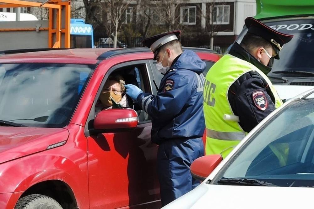 Владимир Путин - Путин разрешил временно использовать истекшие водительские права - mk.ru - Россия