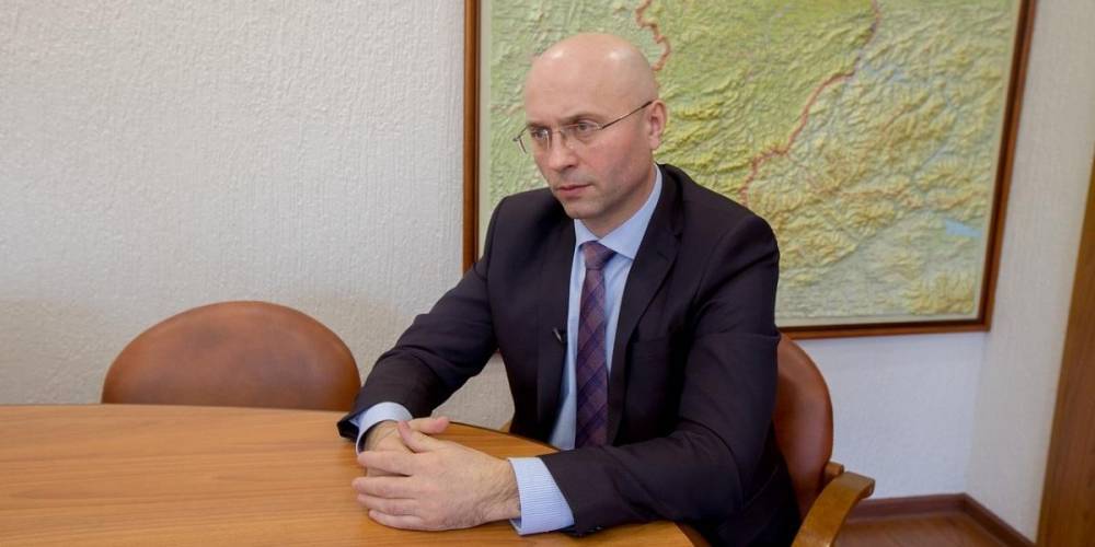 Сергей Новиков - Валентин Коновалов - Замглавы Хакасии задержали за крупную взятку - ruposters.ru - Абакан - респ. Хакасия