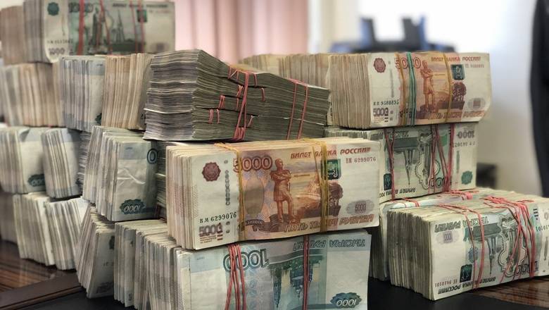 Россияне забрали из банков вкладов на 200 тонн наличными - newizv.ru - Россия