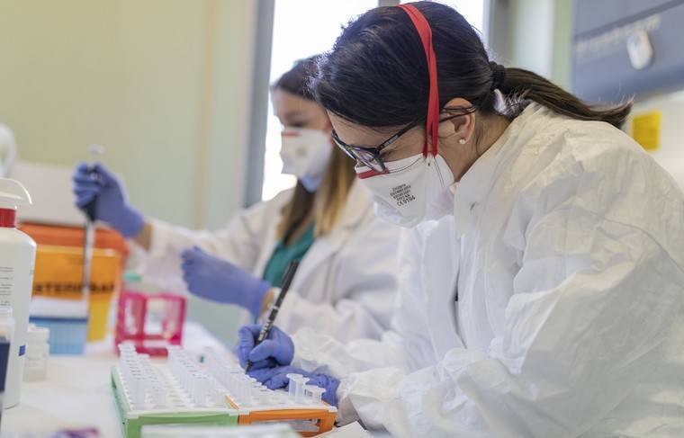 Британия будет производить вакцину от COVID-19 без клинических испытаний - news.ru - Англия - Великобритания