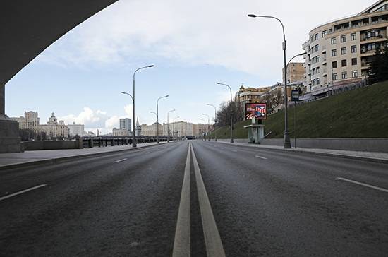Петр Бирюков - В Москве продезинфицировали более 300 млн «квадратов» общественных пространств - pnp.ru - Москва