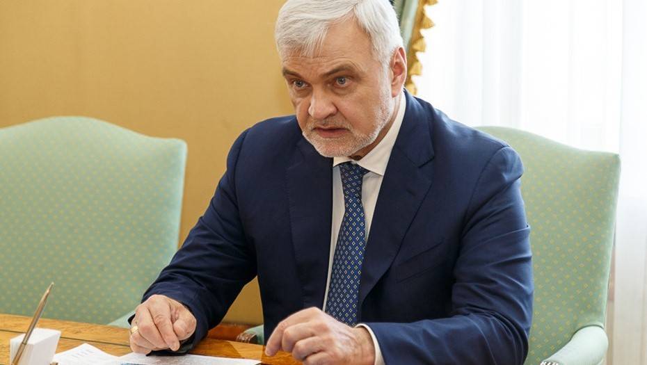 Владимир Путин - Владимир Уйба - Спортшкола Сыктывкара станет реанимацией для коронавирусных больных - dp.ru - Россия - респ. Коми - Сыктывкар