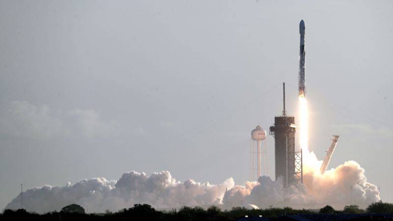 Роберт Бенкен - Джеймс Брайденстайн - НАСА: SpaceX доставит первых астронавтов на МКС 27 мая - golos-ameriki.ru - США - шт.Флорида