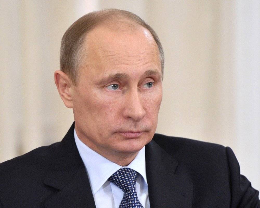 Владимир Путин - Путин приостановил депортацию иностранцев и лиц без гражданства - newsland.com - Россия