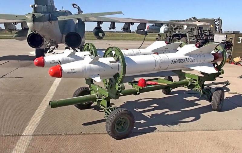 Произвольный запуск ракеты с штурмовика Су-25 попал на видео - topcor.ru - Франция - Чад - Нджамена
