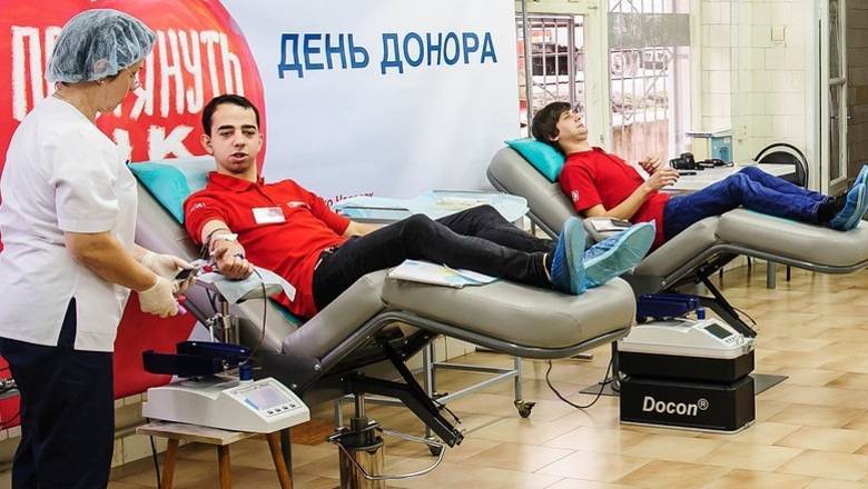 Переболевшим коронавирусом донорам в Москве заплатят на 30% больше - newizv.ru - Москва - Китай - США - Турция - Германия