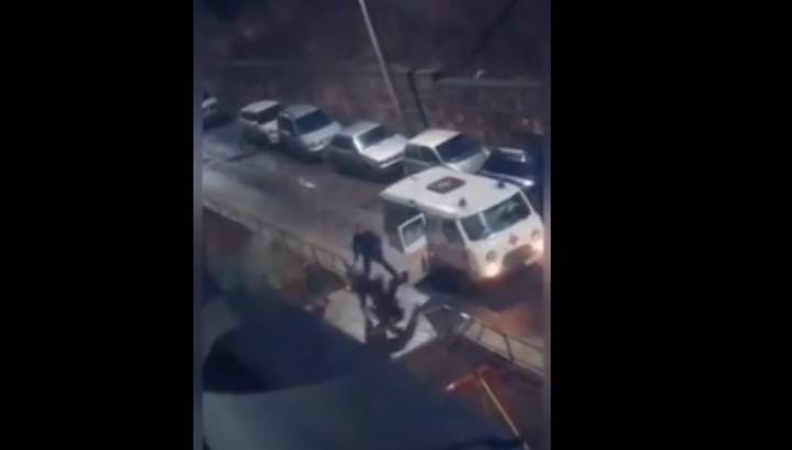 В Кировской области задержаны мужчины, напавшие на сотрудников скорой помощи - vesti.ru - Россия - Кировская обл.