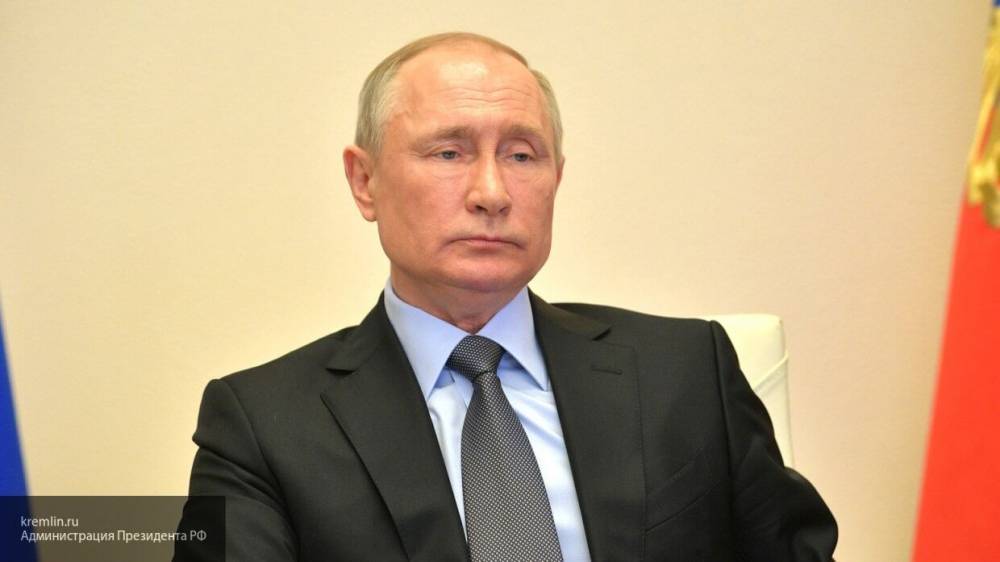 Владимир Путин - Путин поздравил коллектив и ветеранов АвтоВАЗа с 50-летием выпуска первого автомобиля - polit.info - Россия