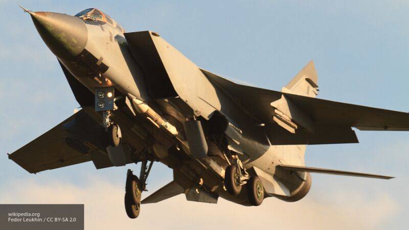 Видеозапись сопровождения истребителем F-16 российского МиГ-31 появилась в Сети - nation-news.ru - Россия